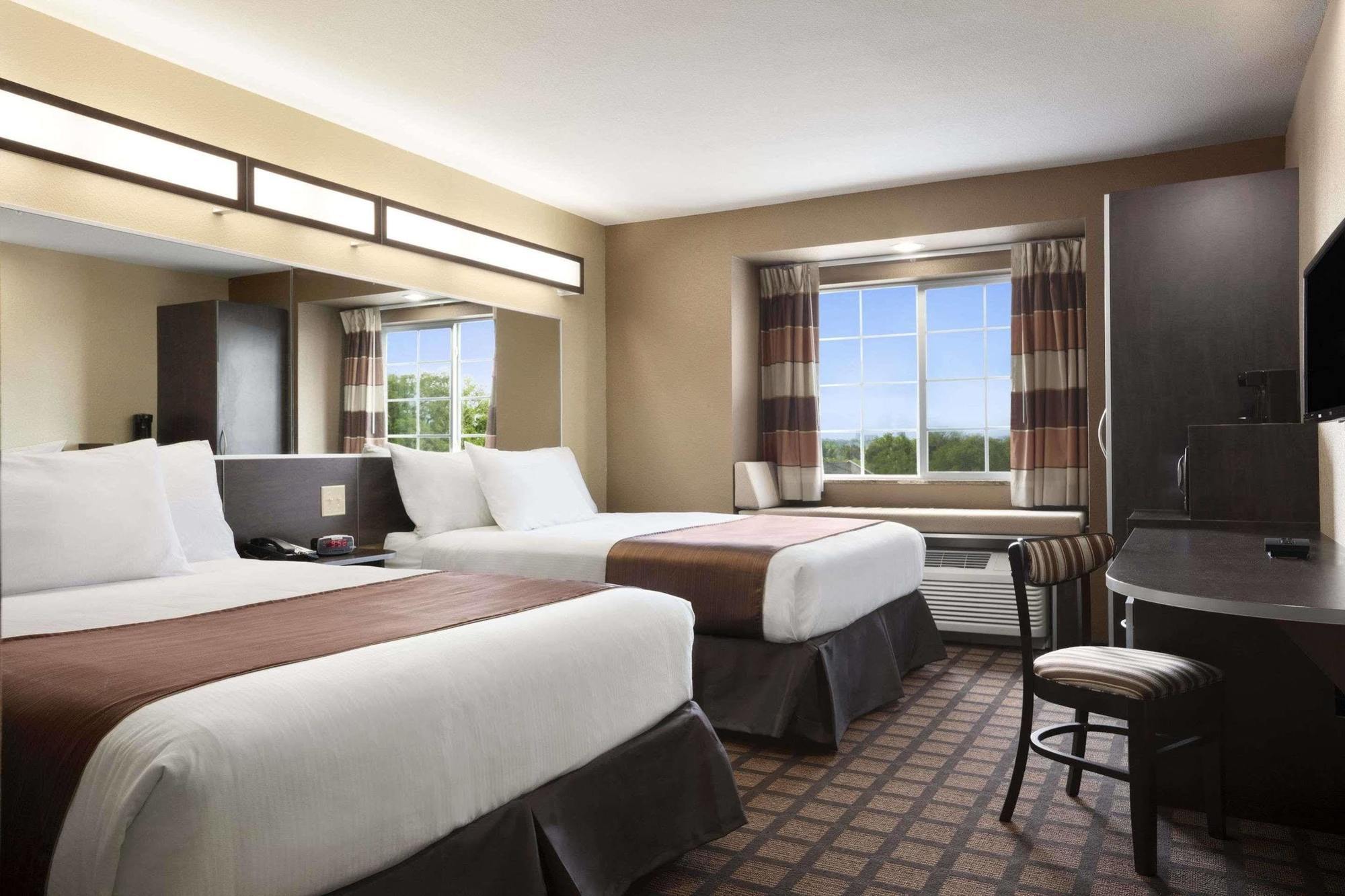 Microtel Inn & Suites Kenedy Εξωτερικό φωτογραφία