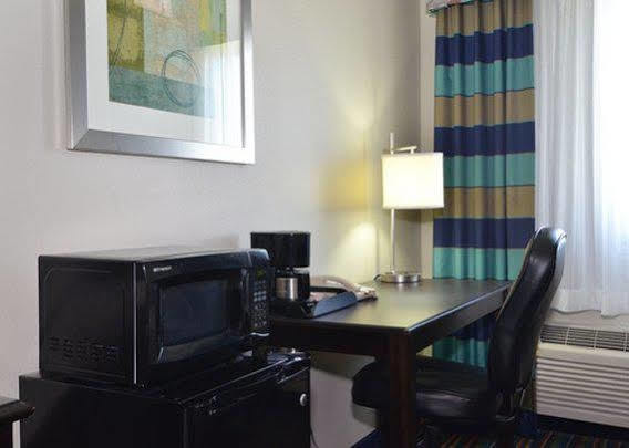 Microtel Inn & Suites Kenedy Εξωτερικό φωτογραφία